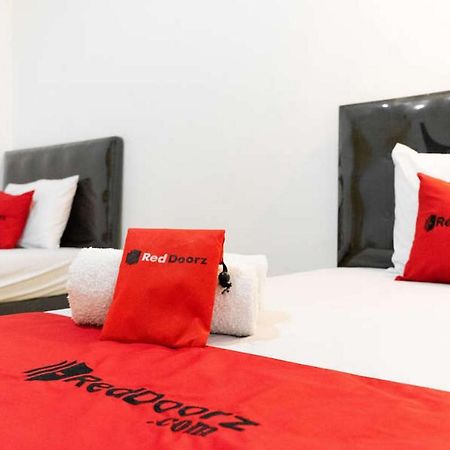 Reddoorz Near Sam Poo Kong 3 Semarang Hotel Exterior foto