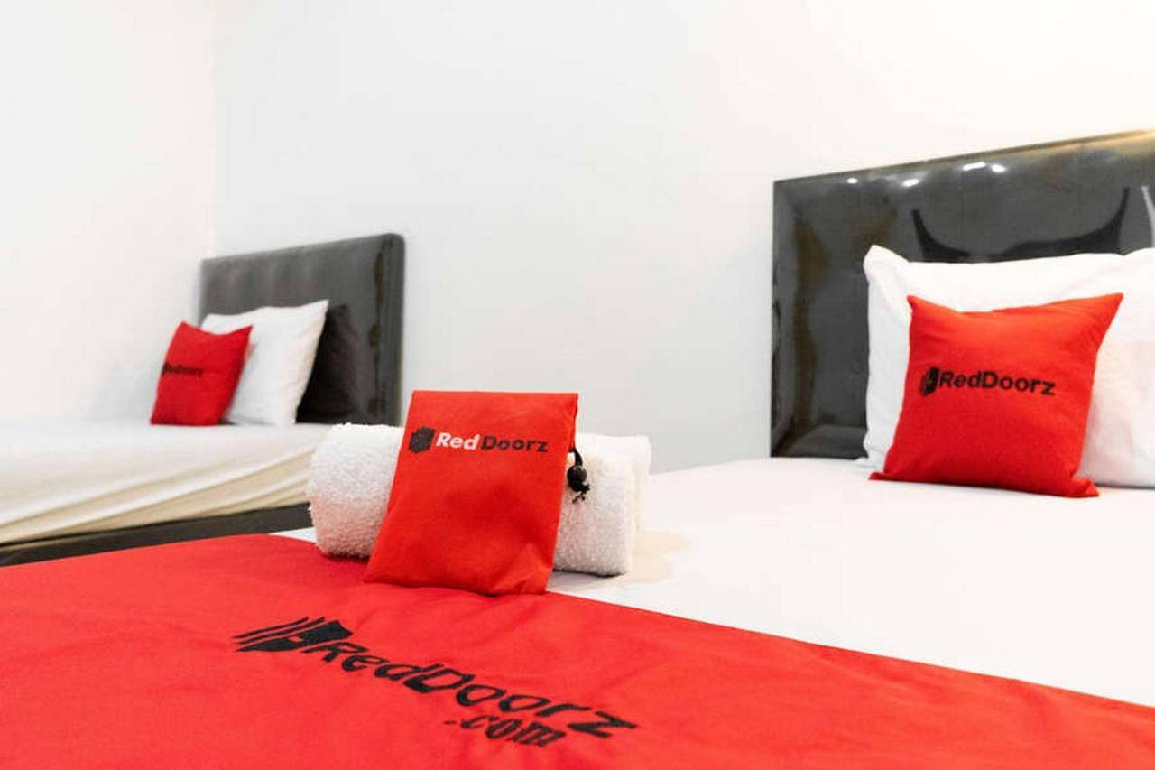 Reddoorz Near Sam Poo Kong 3 Semarang Hotel Exterior foto